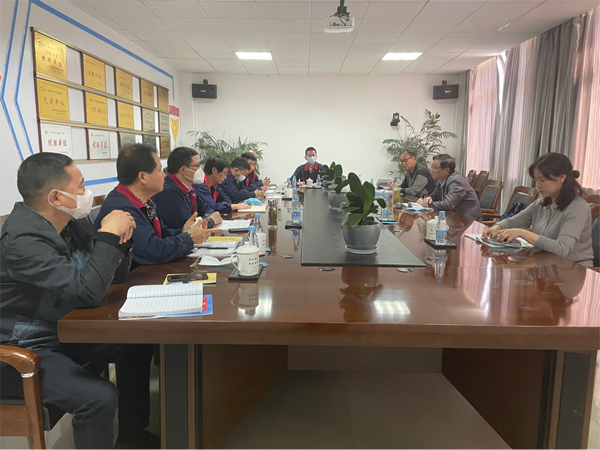 公司黨委書(shū)記到公司基地調(diào)研 公司黨委書(shū)記到公司基地調(diào)研